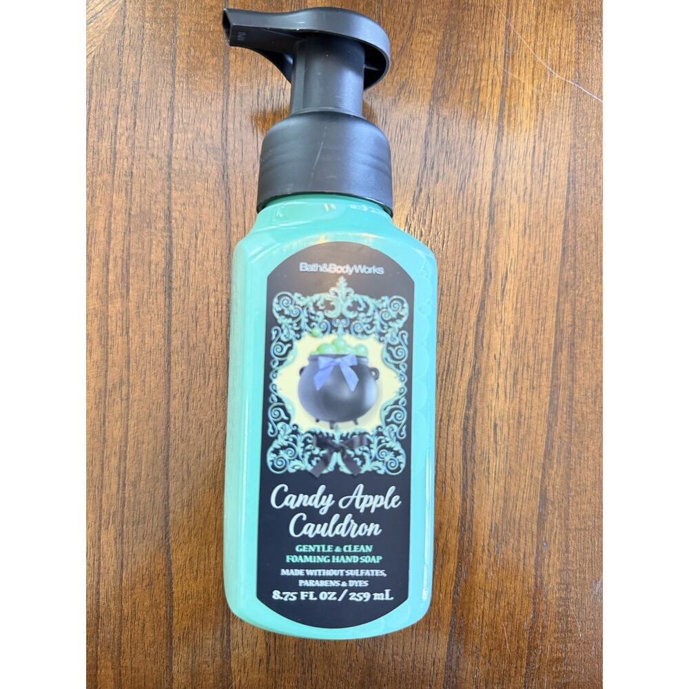 Set Of 6 Bath & Body Works NEW CANDY APPLE CAULDRON Foaming Hand Soap 8.75 Floz - Picture 3 of 4